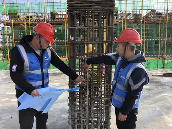 陕煤建设韩城分公司：“百安活动”  红袖章在行动