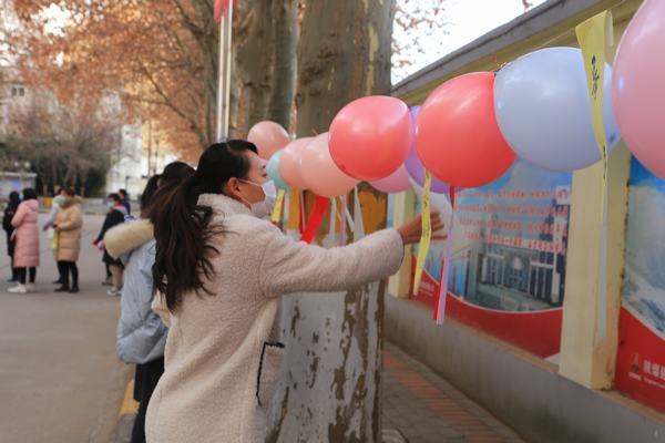 陕煤建设铜煤公司开展“欢乐迎新年,趣味猜灯谜”活动