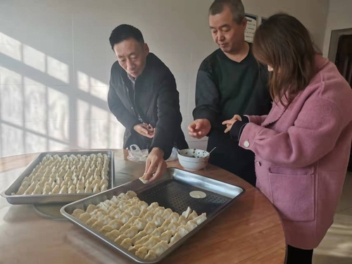 陕煤建设路桥分公司渭南项目部众志成城共抗疫，细微之处暖人心