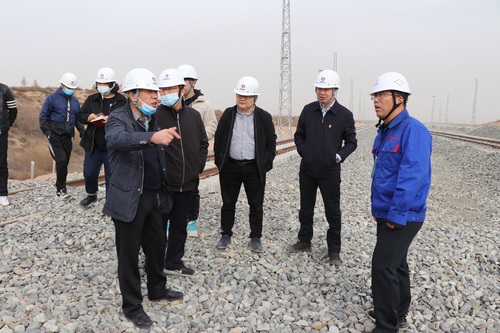 陕煤集团专家组莅临陕煤建设路桥分公司开展安全生产专项整治三年行动检查评价工作