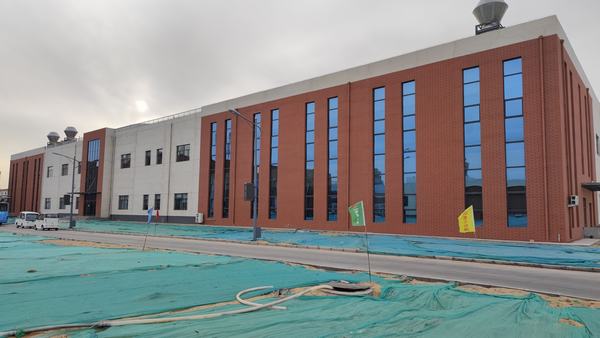 陕煤建设铜煤公司第十六项目部承建的榆林化学分析化验中心工程顺利移交