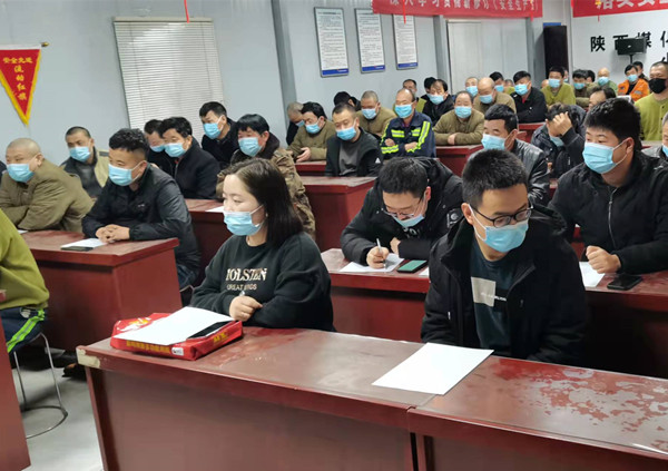 陕煤建设机电安装公司职工用行动履行安全生产承诺