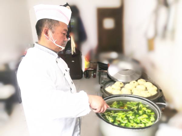 陕煤建设矿建三公司：节约粮食，孟大厨有“妙招”