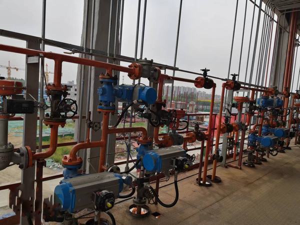 陕煤建设洗选煤运营公司第六项目部：6.6万吨不饱和聚酯树脂项目调试打压成功