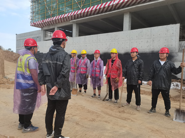 陕煤建设咸阳公司第九项目部:开展防汛应急演练，增强防汛防涝各环节衔接硬度