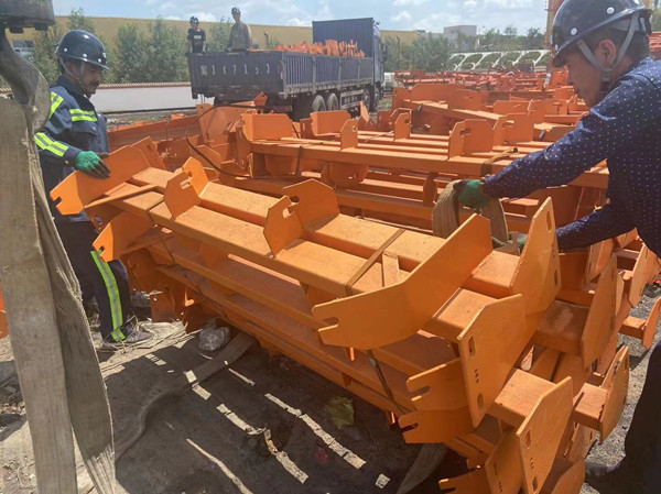 陕煤建设机电安装公司：战高温 赶进度