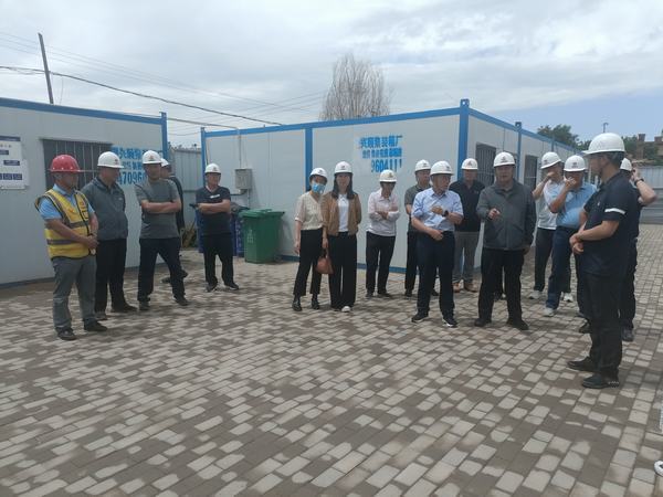 鄂托克旗人大常委会副主任郭朝晖一行到陕煤建设内蒙古分公司第二项目部检查指导工作