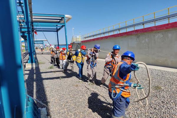 陕煤建设天工公司土建五部国庆不停工,坚守岗位保进度