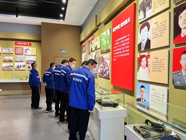 陕煤建设澄合分公司第十二项目部开展“喜迎二十大 建功新时代”红色教育活动