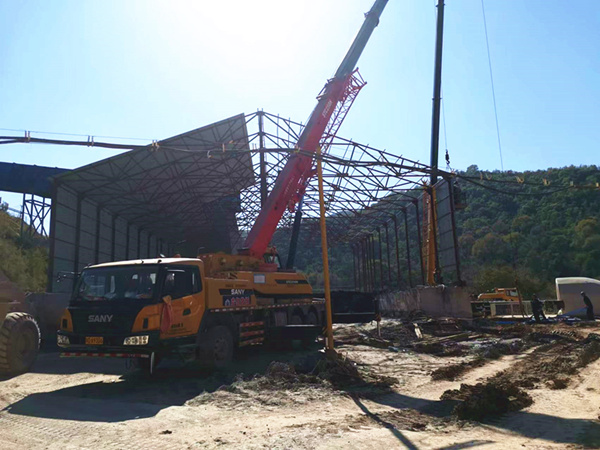 陕煤建设矿建三公司崔木项目排矸场大棚工程顺利完工