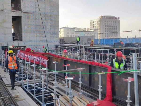 陕煤建设铜煤公司:基层项目部青年突击队“青”尽全力 浇筑热土