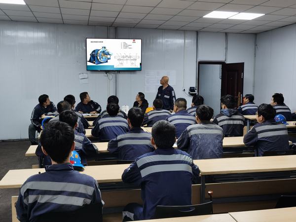 陕煤建设洗选煤运营公司红柳林洗煤厂项目部： 对准焦距 共绘安全“同心圆”