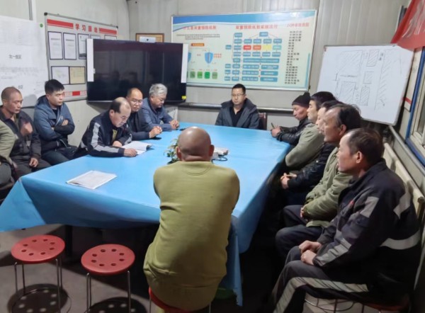 陕煤建设机电安装公司神府项目部：抓好冬期安全，加强作业防护