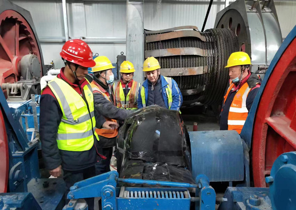 陕煤建设矿建三公司：双管齐下，筑牢年终安全生产防线