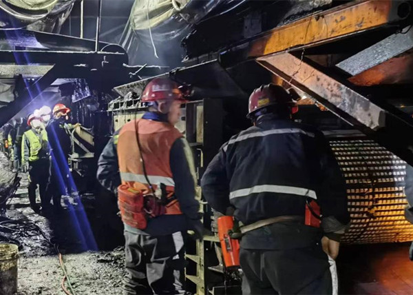 陕煤建设机电安装公司小保当项目部：只争朝夕抓开局