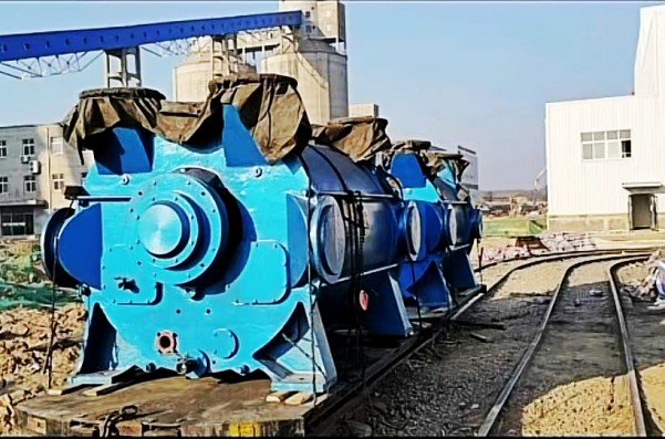 陕煤建设渭南分公司承建的西卓煤矿4#煤层临时瓦斯抽放泵设备、配电及管路安装工程成功移交