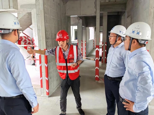 陕煤建设榆林公司到中铁一局西港锦天城项目开展对标交流学习