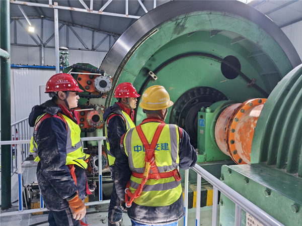 陕煤建设矿建三公司：安全“组合拳”招招有力