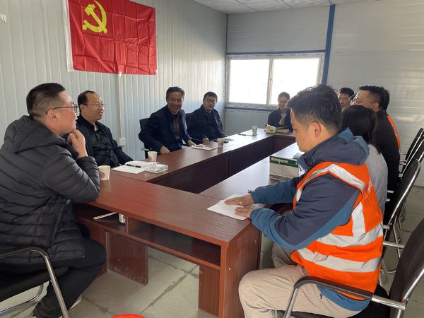 陕煤建设天工公司新疆第一项目部:召开座谈会,青年员工士气高