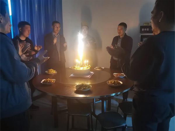 陕煤建设路桥分公司:有一种幸福叫集体生日会