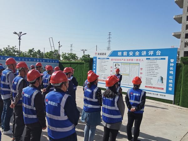 陕煤建设韩城分公司土建一项目部抢抓施工“黄金期”  项目进度“跑起来”