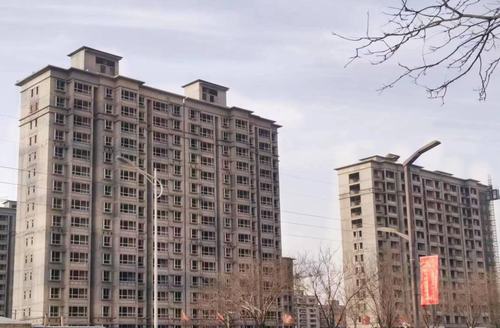 陕煤建设设计研究院：鄂托克旗棋盘井镇棚户区改造与保障性住房 宏园尚品A区项目顺利通过主体验收