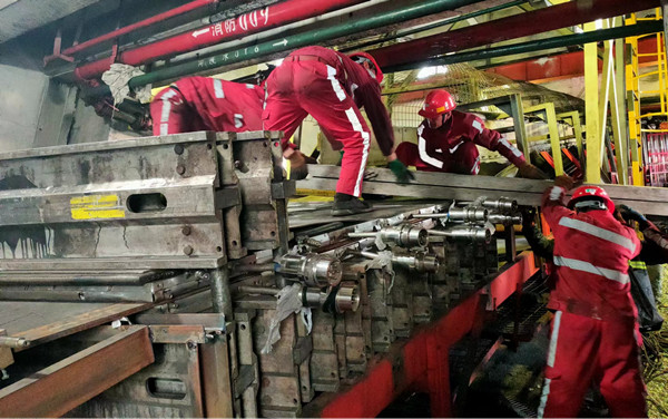 陕煤建设机电安装公司曹家滩项目部34小时完成六项检修任务