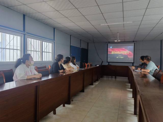 陕煤建设韩城分公司土建一项目部 把“廉洁”之墙立稳 把“歪邪”之风挡住