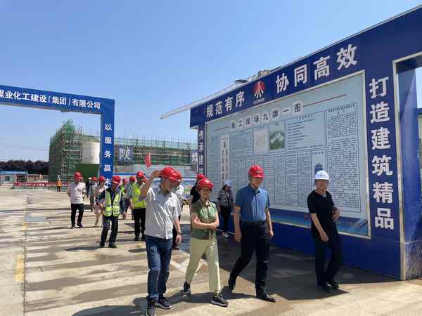 中央储备粮集团公司督导组莅临铜川直属库梅坪仓储项目 施工现场检查指导工作