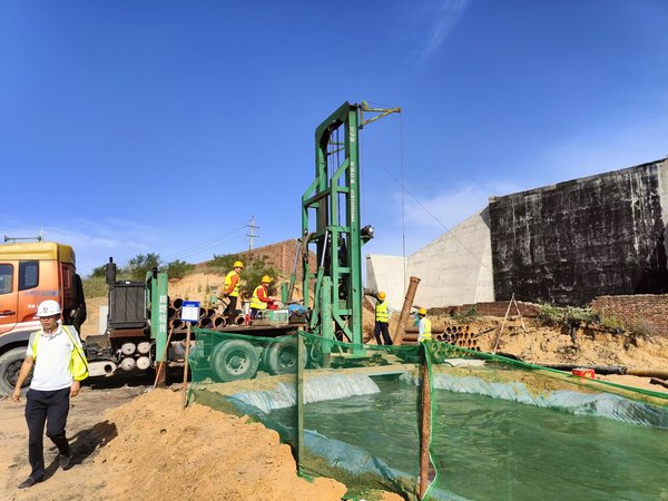 陕煤建设路桥分公司靖神铁路项目孟红联络线 王则湾大桥正式开工