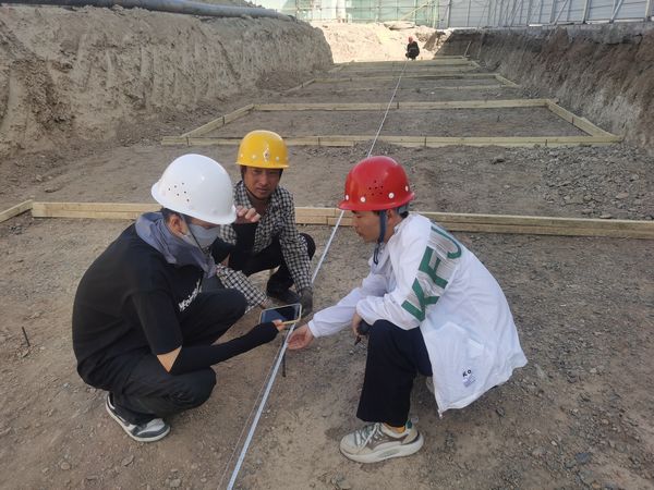 陕煤建设天工公司：“炙烤”在施工现场工作人员是这样做的