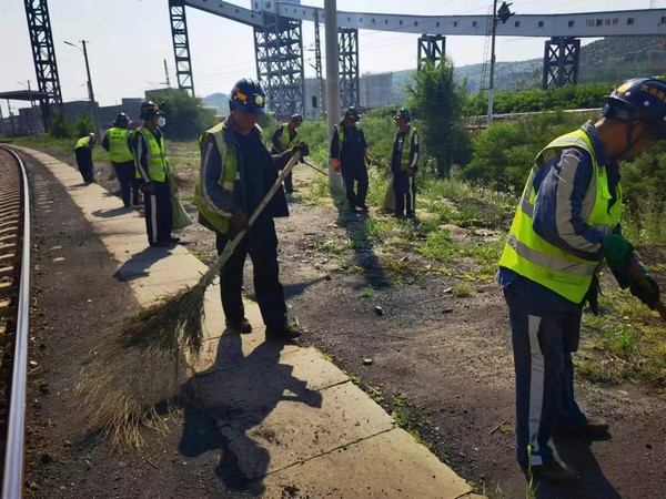 陕煤建设洗选煤运营公司柠条塔运营项目部:火热情怀赤诚在心 不惧高温护我清朗