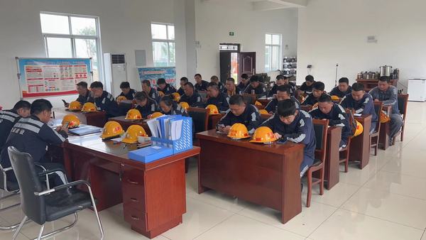 陕煤建设洗选煤运营公司神渭蒲城运营项目部：坚持“党建+安全”，筑牢安全生产堡垒