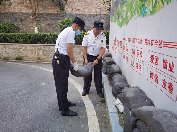 陕煤建设大秦置业公司：多措并举做好小区防汛备汛工作