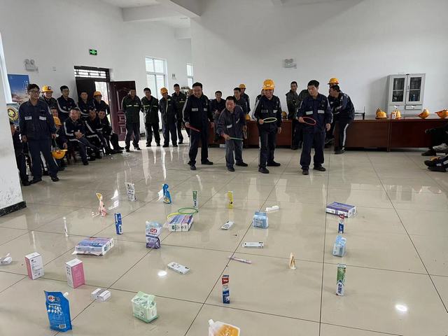 迎双节 聚合力 鼓士气 促发展