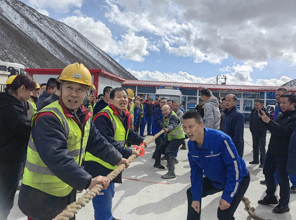 陕煤建设矿建三公司:中秋“邂逅”国庆,陕煤建设人花式度双节