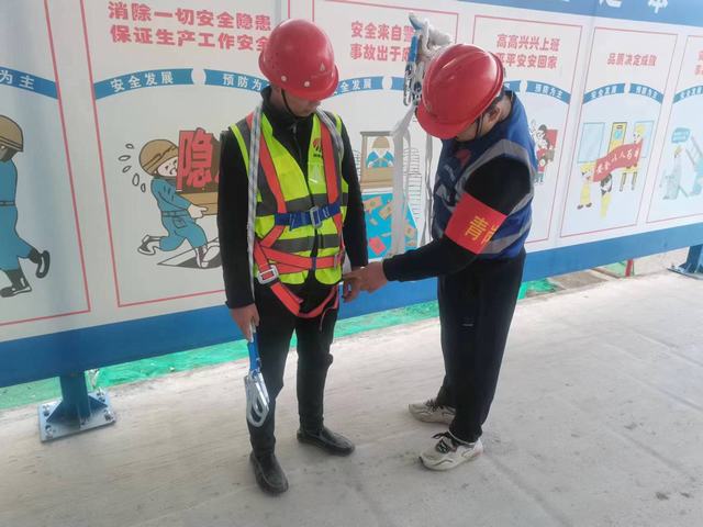 陕煤建设韩城分公司土建一项目部:百日安全“青”力“青”为