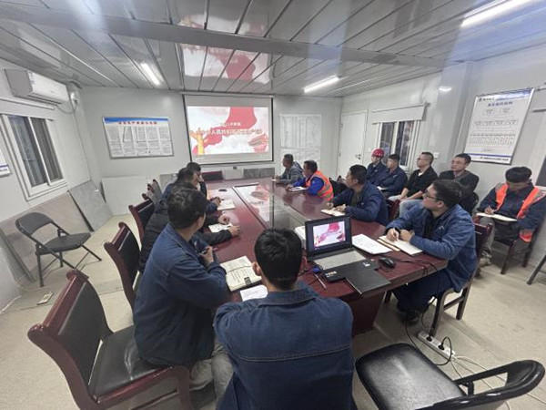 陕煤建设汉中分公司汉钢中厚板项目：精益求精抓质量 全心全意保安全