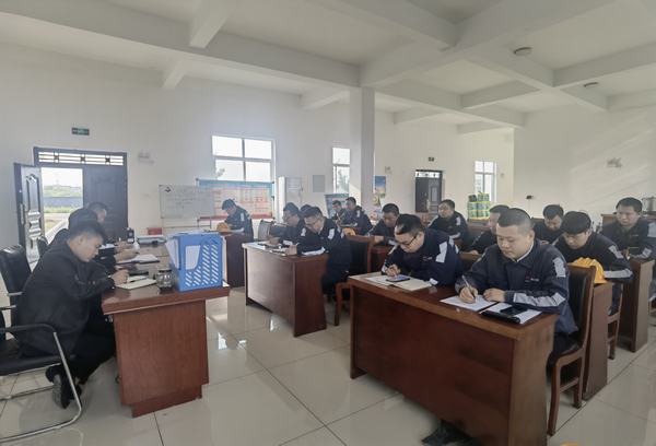 陕煤建设洗选煤运营公司神渭蒲城运营项目部：精准发力 拧紧冬季“三防”安全阀