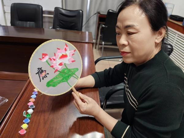 陕煤建设洗选煤运营公司柠条塔运营项目部开展：“巧手抒廉情，清风扬正气”主题趣味手工活动