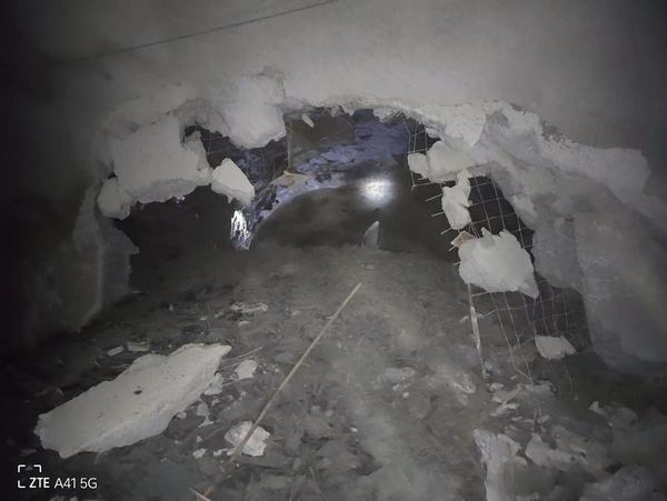 陕煤建设矿建二公司王峰项目部+25m水平南翼胶带运输大巷（I）段与永久避难硐室实现精准贯通