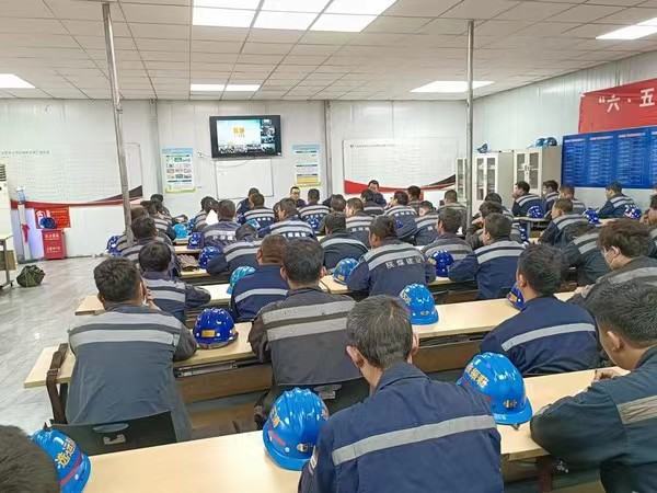 陕煤建设洗选煤运营公司红柳林洗煤厂项目部：用好三剂良方 精心呵护机械设备“健康指数”