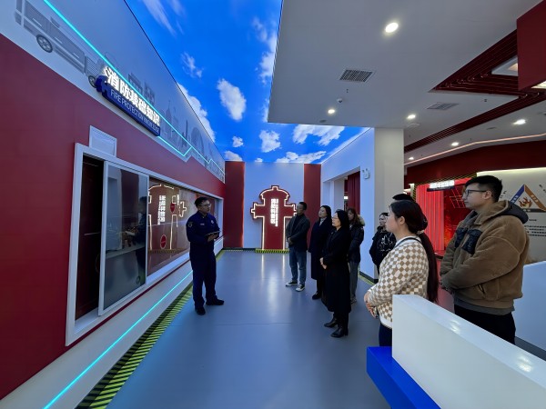 陕煤建设绿宇公司:“零距离”体验消防