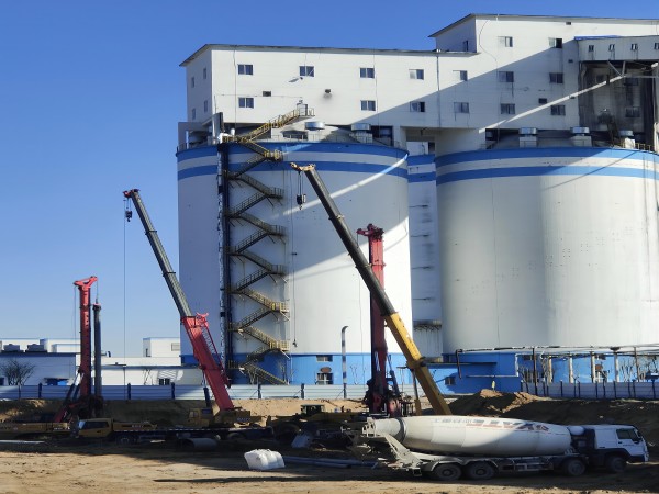 陕煤建设渭南分公司承建的小保当选煤厂技改项目2号末煤仓、原煤仓桩基工程顺利完成