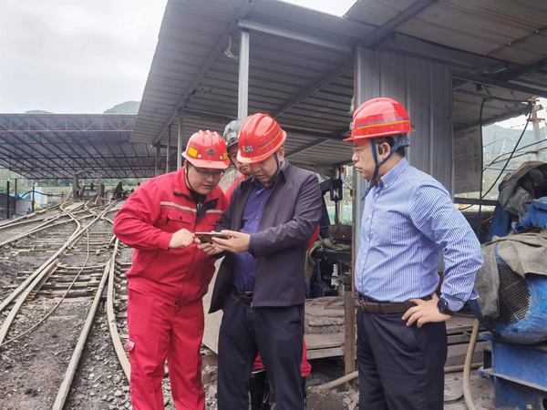 陕煤建设矿建二公司：随“季”应变 筑牢冬季“三防”屏障