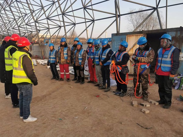 陕煤建设铜煤公司基层项目部:“抗严寒,保进度”奋战正当时