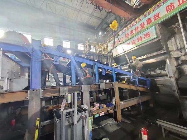 陕煤建设天工公司安装一部:鏖战48小时顺利完成大佛寺煤矿动筛车间输送机皮带更换、新设备安装任务