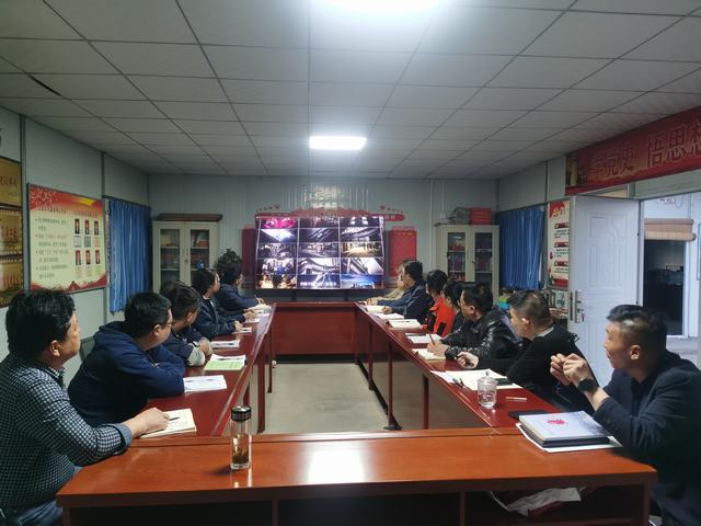 陕煤建设韩城分公司土建十二项目部：“四化同步”拧紧“安全阀”