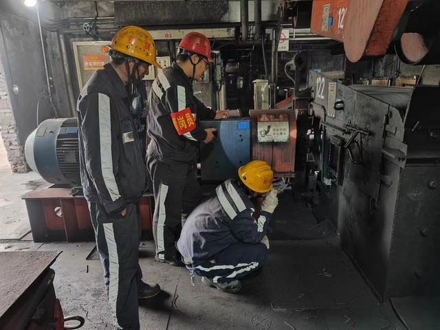 陕煤建设洗选煤运营公司澄合山阳运营项目部:“五一”假期“不打烊”,致敬一线“孤勇者”