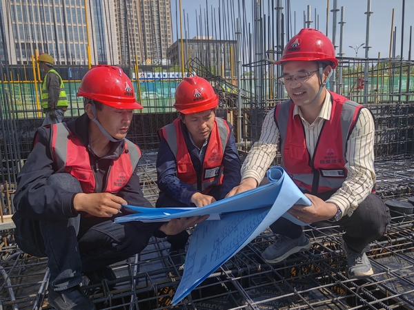 陕煤建设榆林公司榆溪圣境项目部：坚守现场，做质量的捍卫者